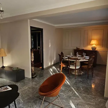 Duplex Climatise 100m2, Jardin, Garage Individuel Clos Apartment