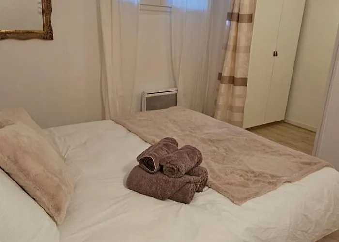 Apartment Duplex Climatise 100m2, Jardin, Garage Individuel Clos Antibes