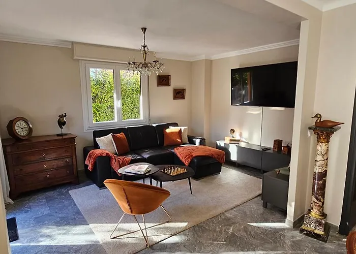 Apartment Duplex Climatise 100m2, Jardin, Garage Individuel Clos *