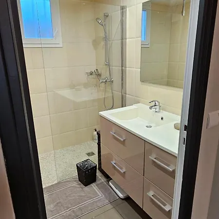 Duplex Climatise 100m2, Jardin, Garage Individuel Clos